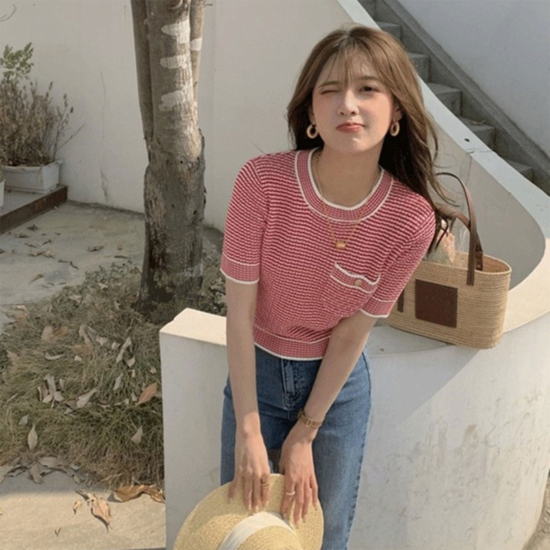 Áo Croptop Dệt Kim Mỏng Tay Ngắn Cổ Tròn Dáng Rộng Màu Trơn Phối Túi Họa Tiết Kẻ Sọc Màu Sắc Ngọt Ngào Thời Trang Cho Nữ