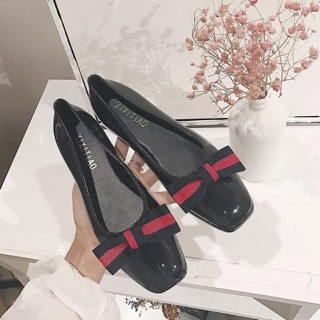 [ MÃ NƠ KẺ ĐỎ ] - giày nhựa thơm