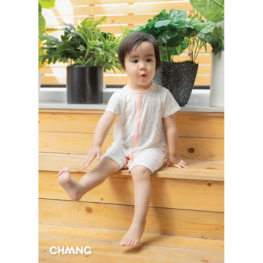 Bộ quần áo liền cúc giữa CHAANG summer kem