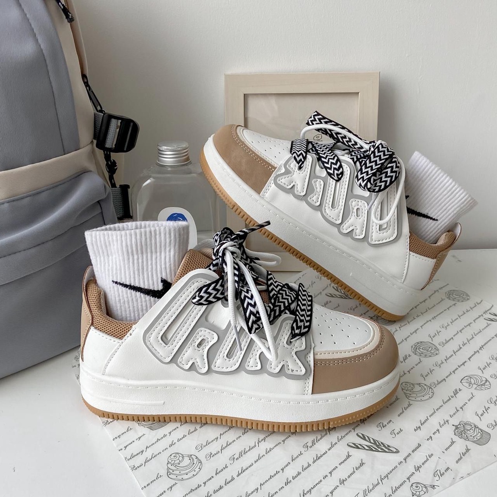 Giày Thể Thao Màu Trắng Thiết Kế Mới Thời Trang Mùa Xuân 2022 Dành Cho Nữ