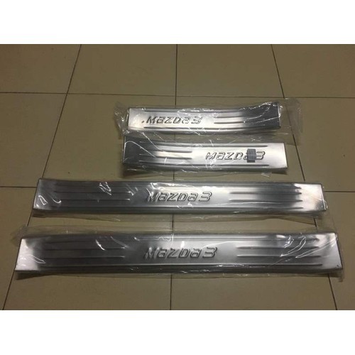 <DEAL HỦY DIỆT> Ốp bậc cửa miếng trong Mazda 3 2015-2019 - DH176 @