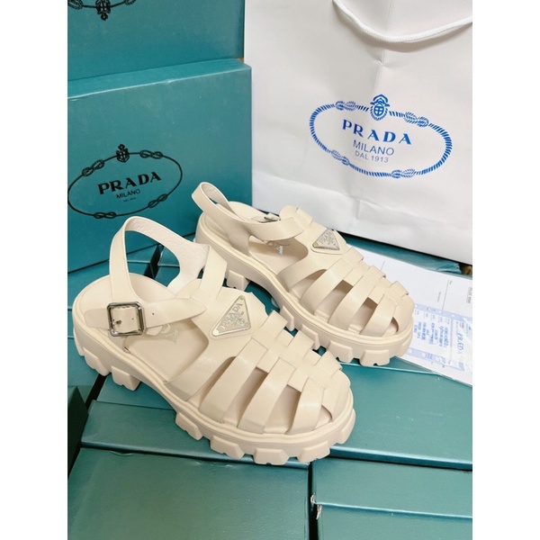 Sandal giọ Đế 4cm