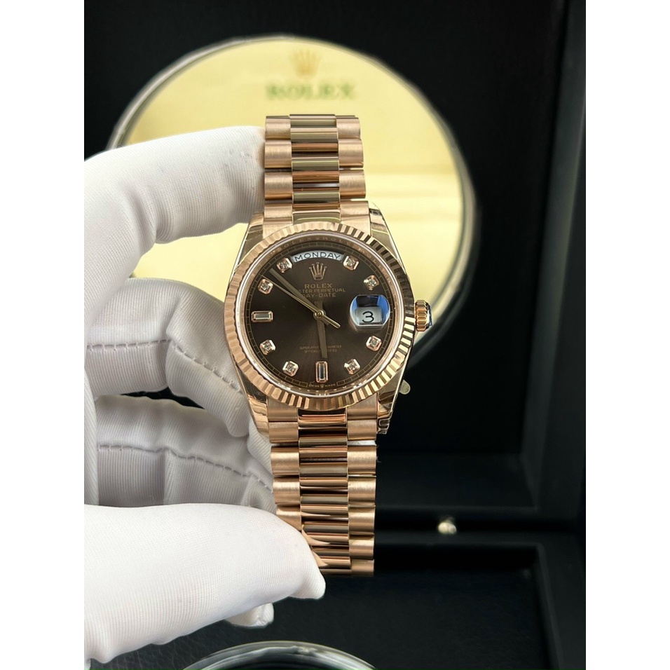 Đồng hồ nam Rolex Day-Date Rose Gold 36mm máy ETA Calibre 3235 28800mph, khung thép oystersteel 904l mạ vàng 18k