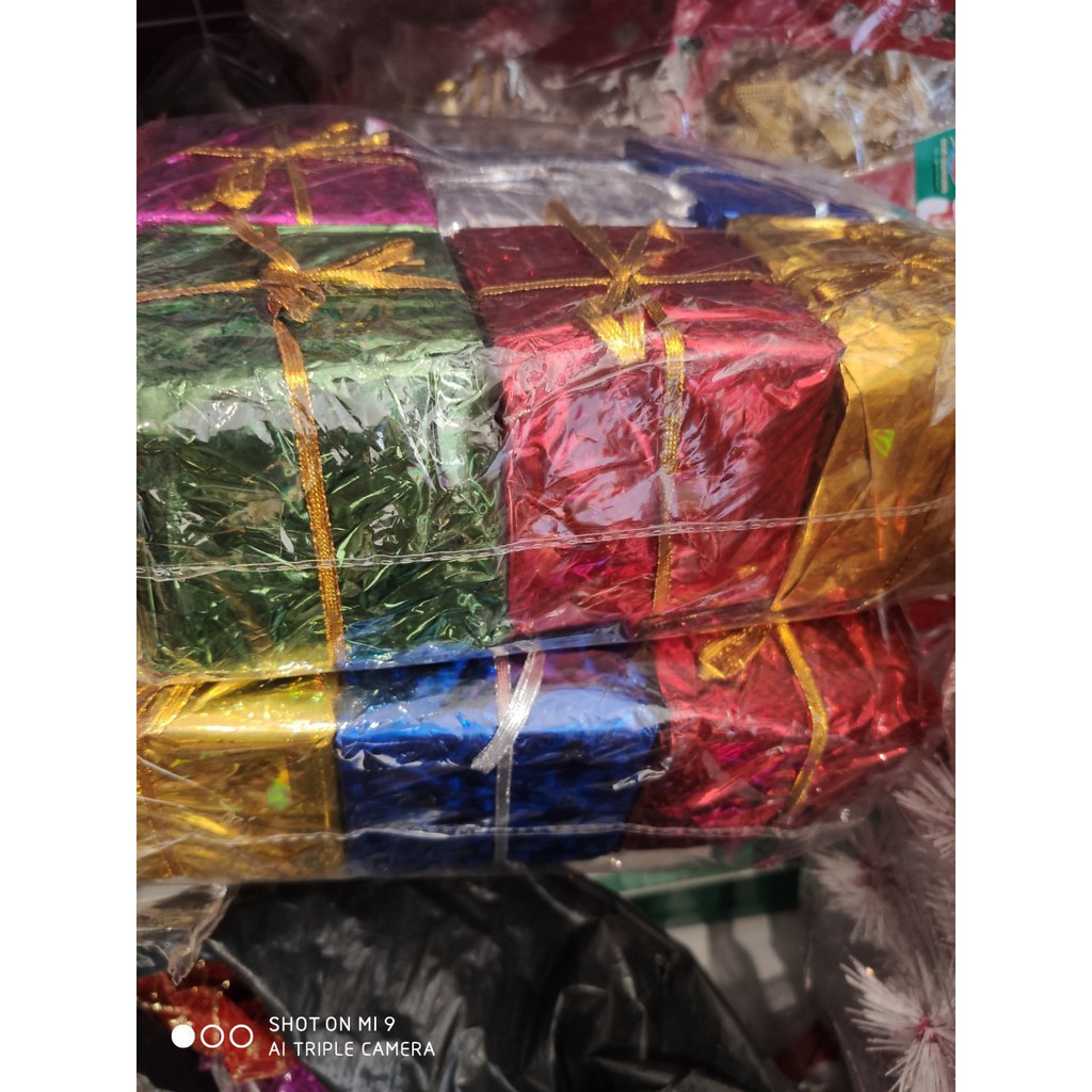 Combo 9 gói quà loại đẹp, treo trang trí cây thông Noel