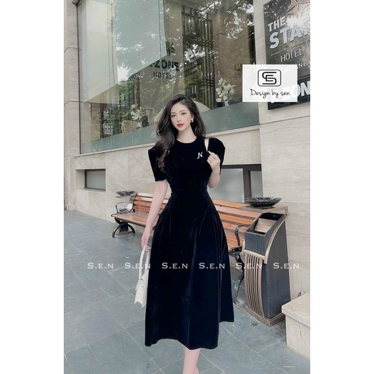 ✌️✌️đầm nhung xoè khoét vai cập bến 2 màu