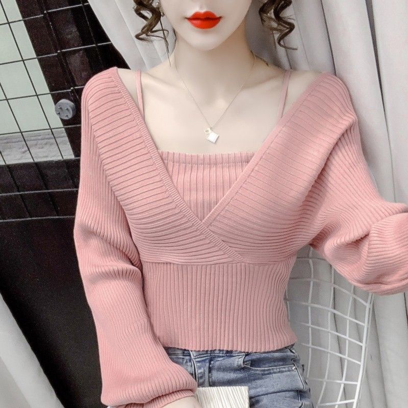 Autumn suit 2022 new style slim style, foreign style, short collar, short sling, fake two sweaters and knitted blouses