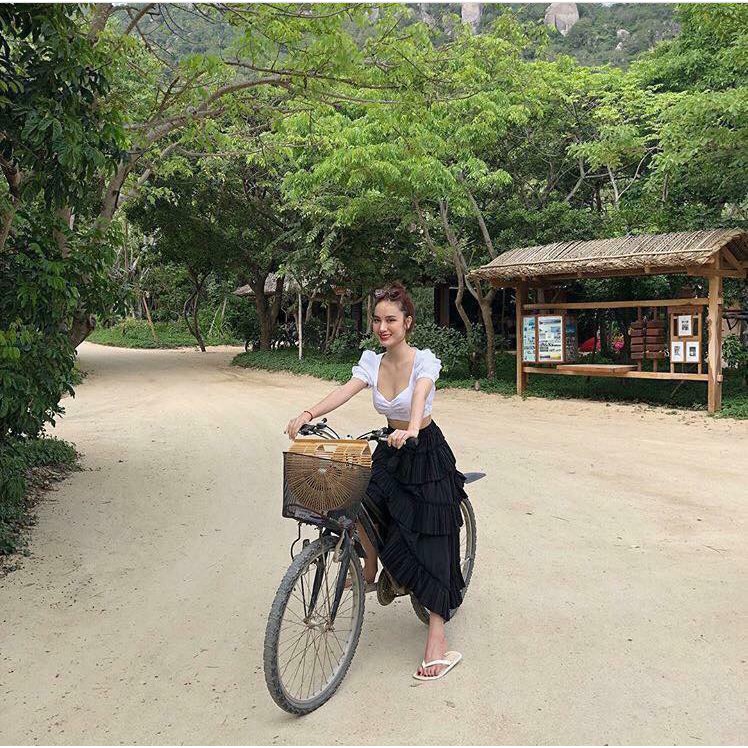 [Mã WASKT410K giảm 10K đơn 50K] Áo Crop Trắng Tay Phồng (KÈM HÌNH THẬT) CR112 | BigBuy360 - bigbuy360.vn