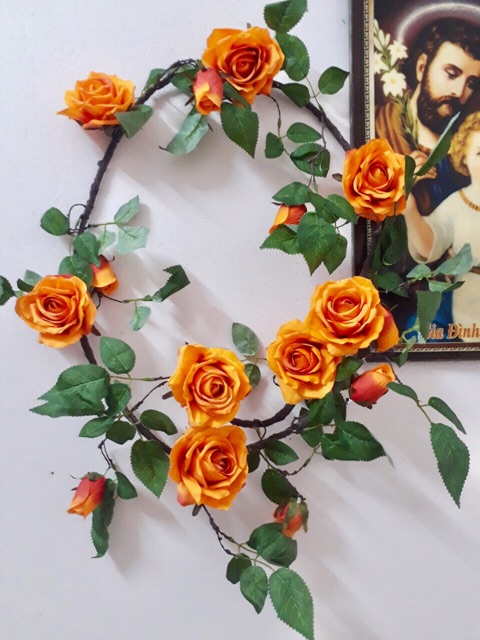 Dây hoa hồng cổ điển trang trí sự kiện 15 bông