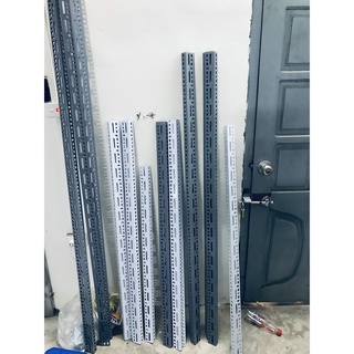 Thanh Sắt V Lỗ V3x5cm - Dài 50cm