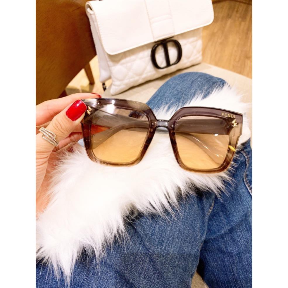 Kính mát thời trang nữ A2076 🕶 Kính chống tia UV bảo vệ mắt | BigBuy360 - bigbuy360.vn