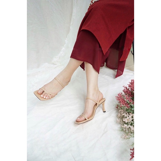 Sandal dây Colee Xinh Xắn Cho Các Nàng