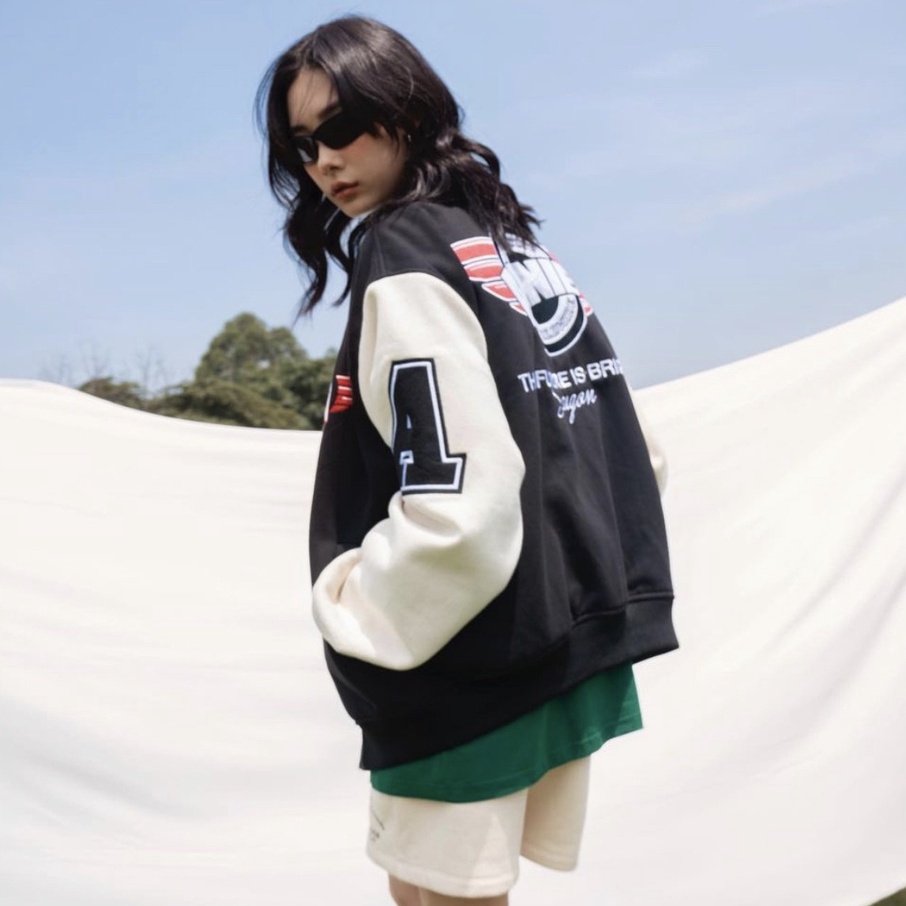 Anniegals - Áo khoác bomber bóng chày họa tiết thêu - Future Vasity Jacket