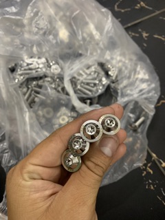 Ốc gắn đĩa inox mọi dòng xe