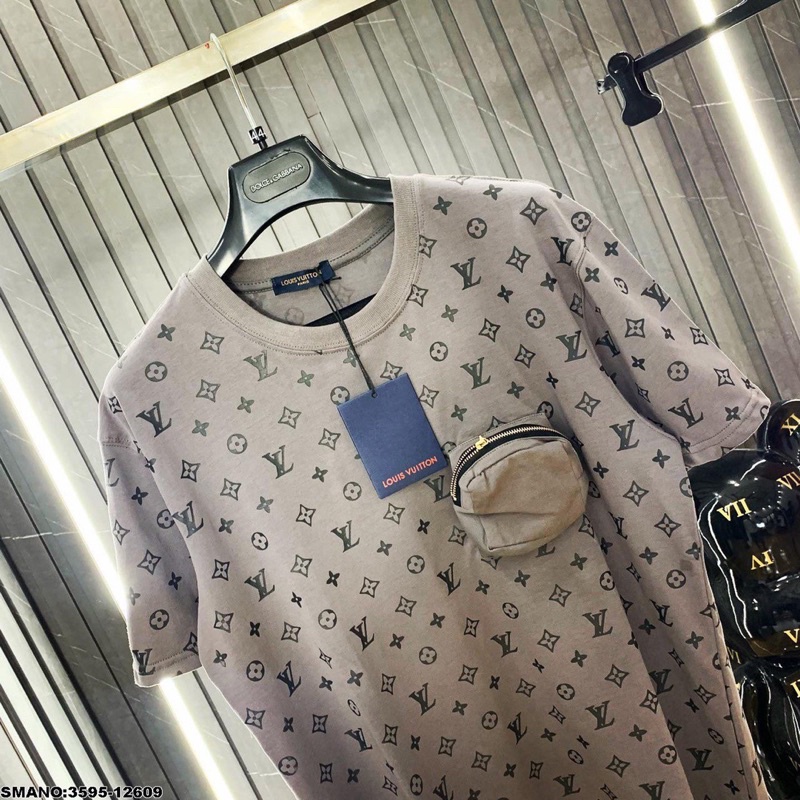 Áo phông LV Hình Nổi Túi ngực khoá ,Áo thun LV chất liệu cotton in nổi co dãn thoáng mát