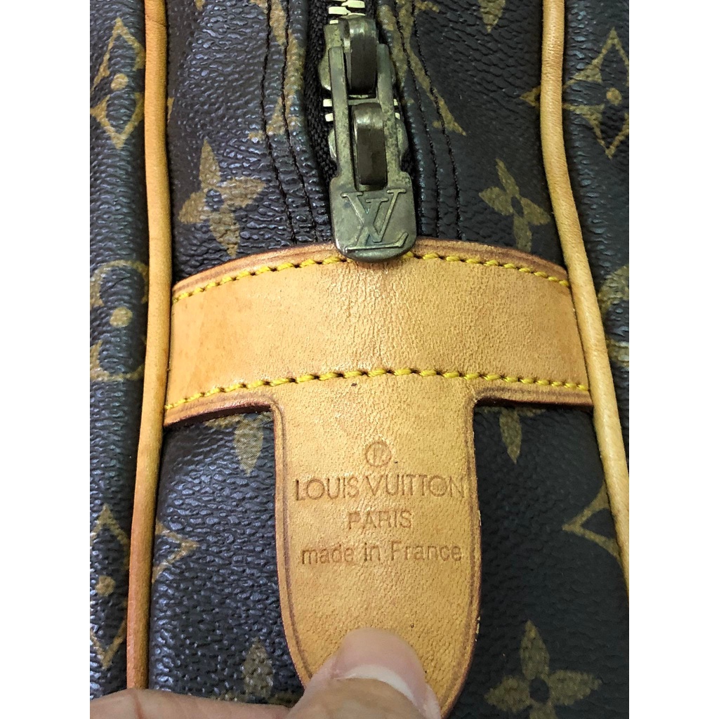 Thanh lý cặp công sở nam hiệu Eo Vì cổ | BigBuy360 - bigbuy360.vn