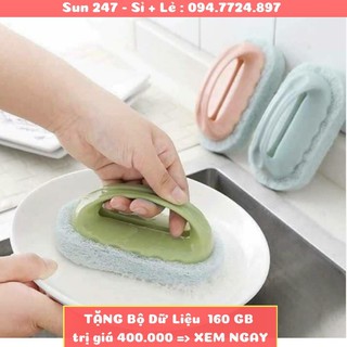 Bàn chải bọt biển dùng lau dọn nhà tắm, nhà bếp
