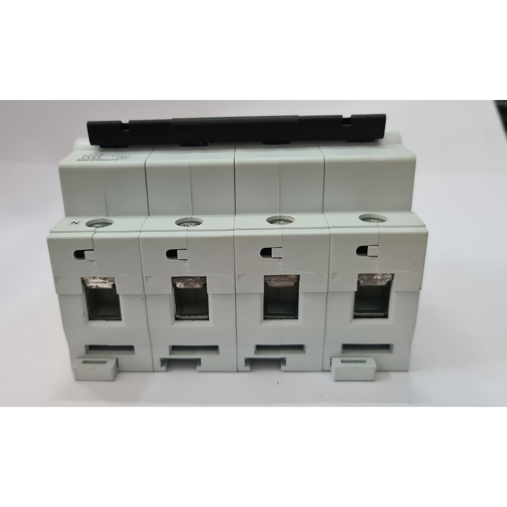 Aptomat AC 3 Pha 4 Cực PANASONIC 100A