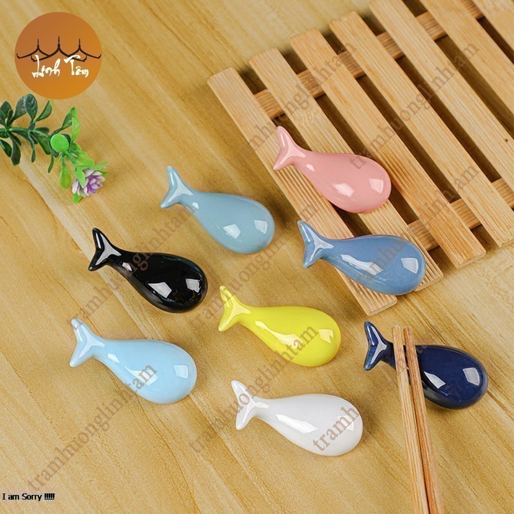 Gác đũa phụ kiện bàn ăn gốm sứ hình cá voi cá heo xinh xắn