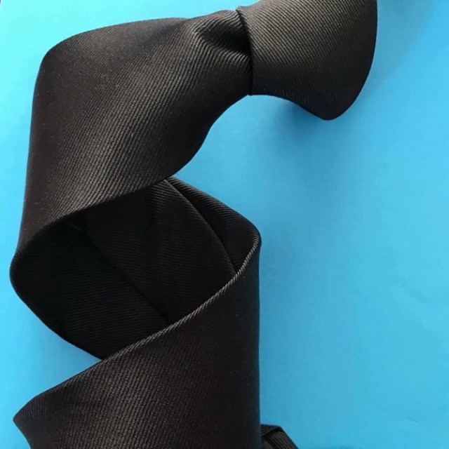 Cà vạt đen bản trung ( 7-8 cm) Sỉ và lẻ