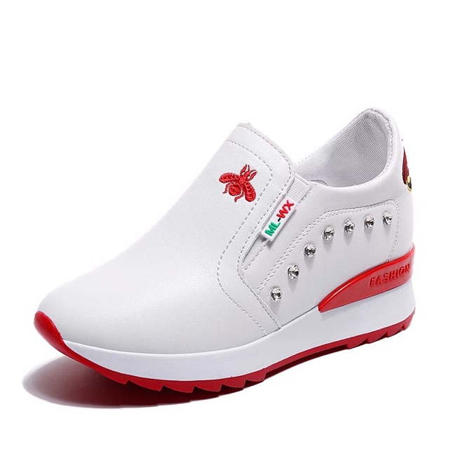 Giầy đế bằng thể thao