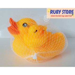 VỊT MẸ CHỞ 3 VỊT CON VÀ PHAO BƠI (Thú Chít)