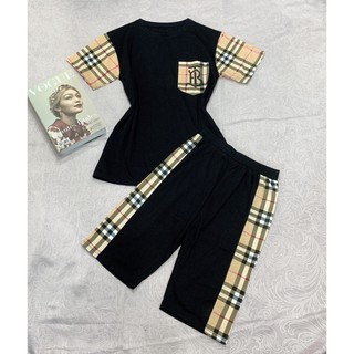 Sét bộ quần ngố áo thun sọc viền tay với thân quần cực sang , chất thun coton tici mềm mịn mát