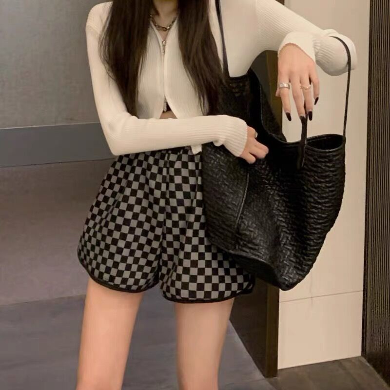 Quần Short Thể Thao Dáng Rộng Họa Tiết Sọc Caro Thời Trang Cho Nữ