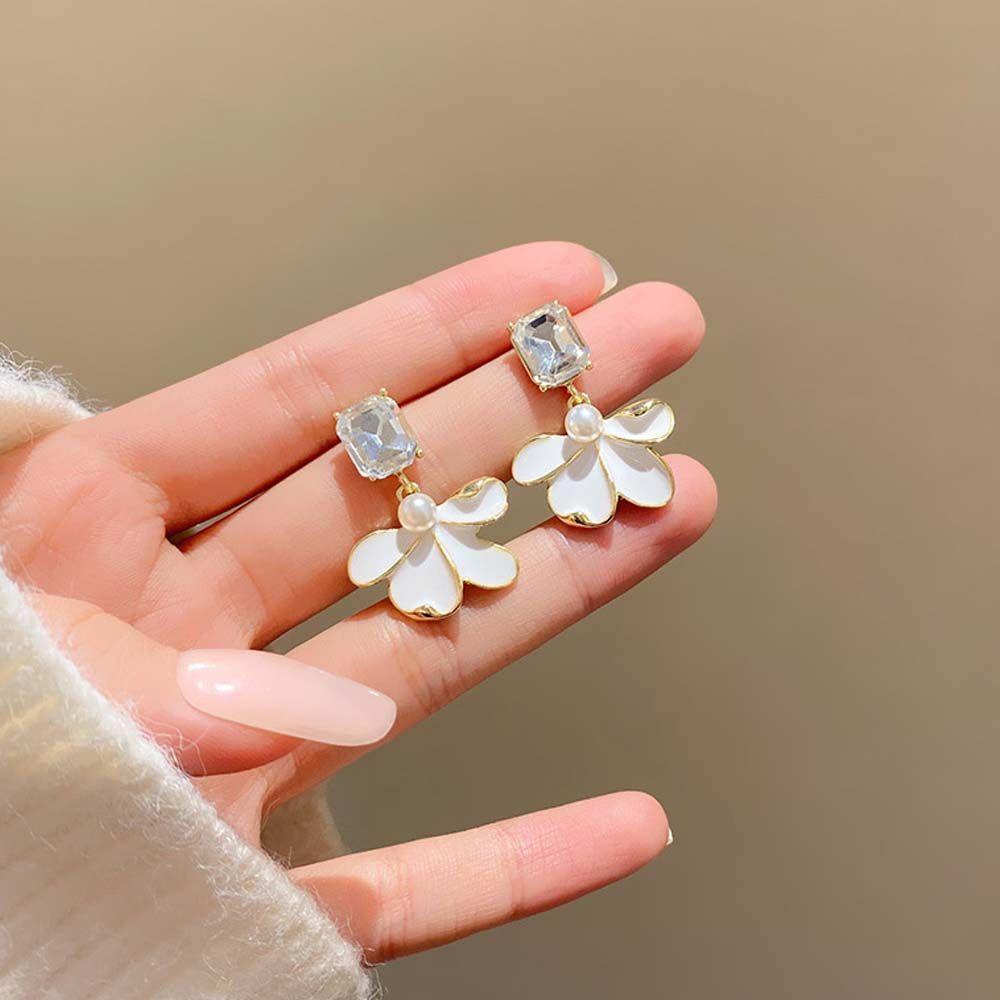 Bông Tai Hình Hoa Đơn Giản Ngọt Ngào Hợp Thời Trang Cho Nữ