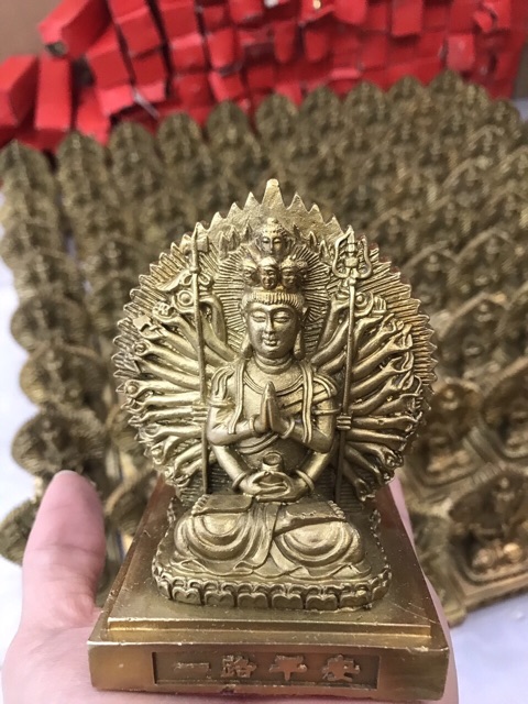 Tượng Phật nghìn mắt nghìn tay