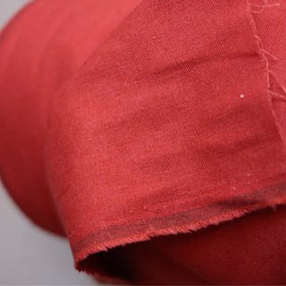 Vải linen bột dày dặn màu đỏ