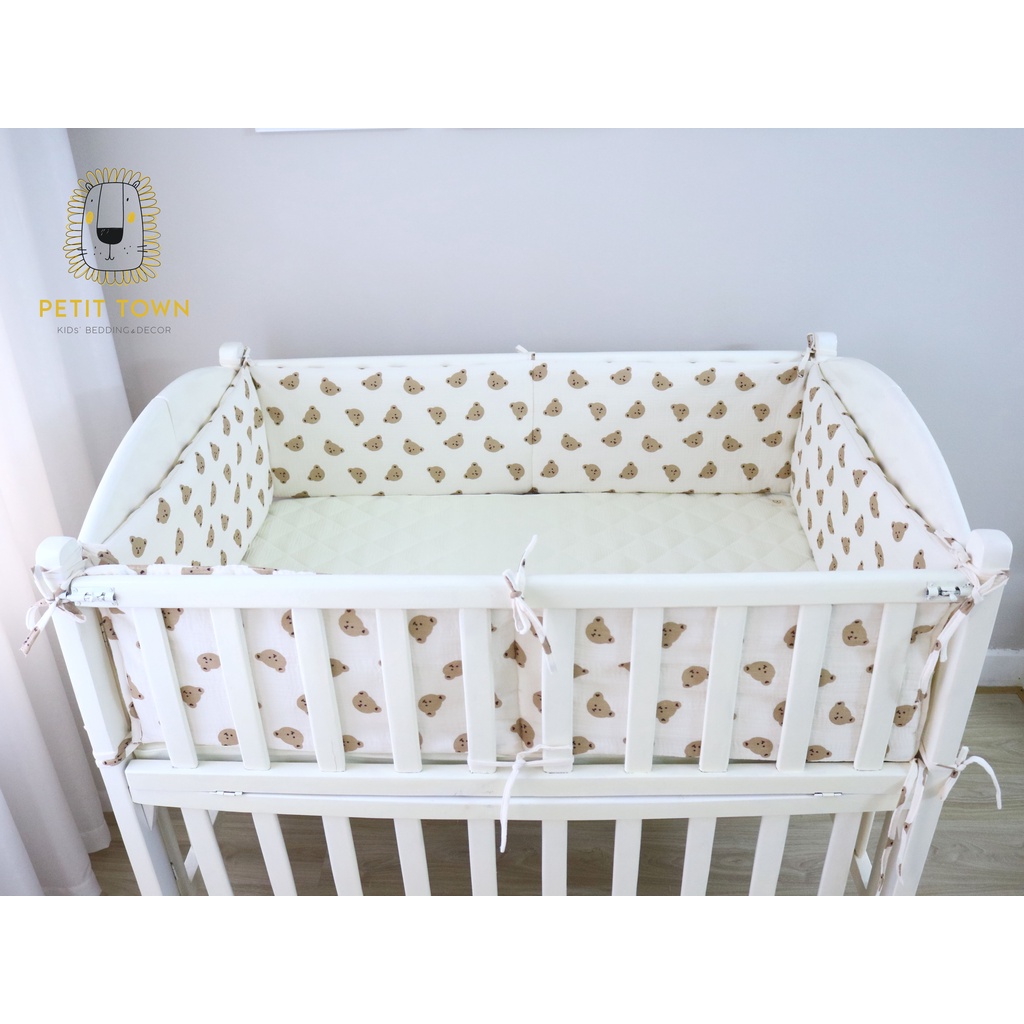 Quây cũi sơ sinh xô muslin chần bông Petit Town cho bé gái
