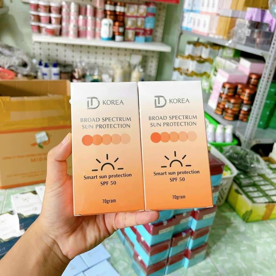 Peel da Vi Tảo Retinol + Kem Face và Kem chống nắng DKOREA