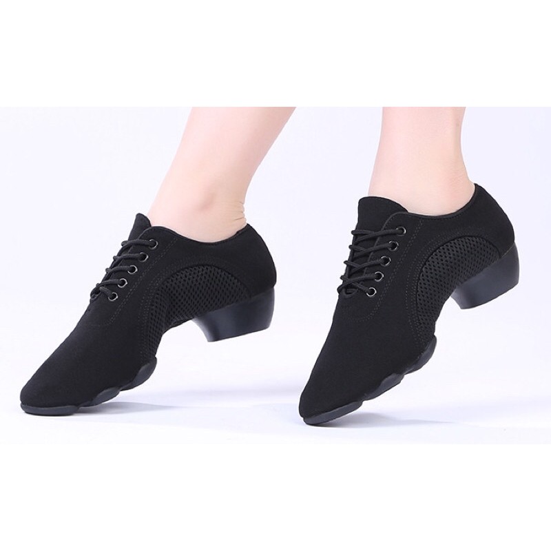 GIÀY KHÊU VŨ HÀNG SẴN