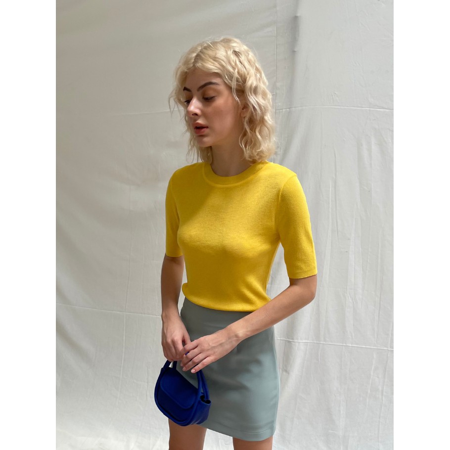 COCO SIN - Áo Vàng Dệt Kim Basic