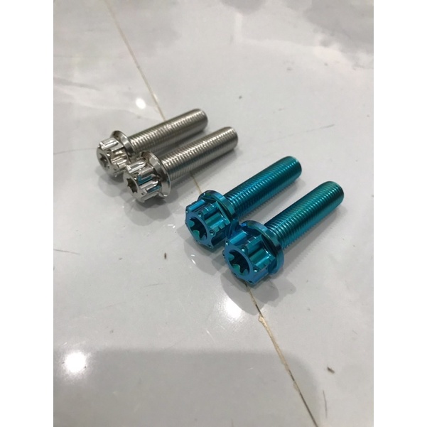 Ốc 10li40 gắn chân phuộc xe sirius jupiter taurus gắp xe tay ga