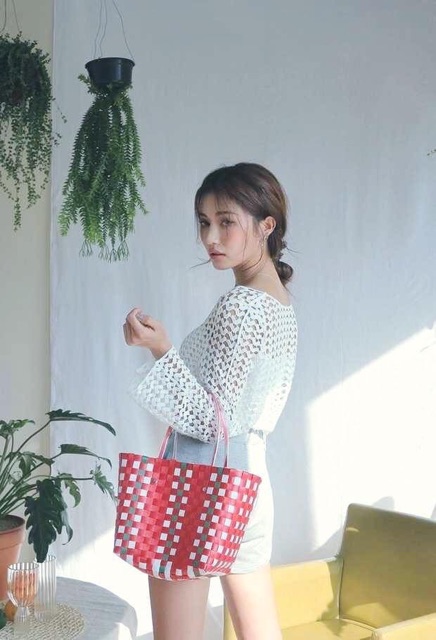 Áo khoác lưới đi biển cực xinh