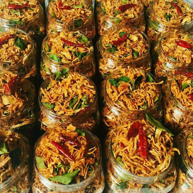1 Hủ TO 500G Khô gà xé cay, lá chanh ngon tuyệt( sỉ/dạo/ăn vặt/ăn liền/nhà làm/rong biển/combo/tết
