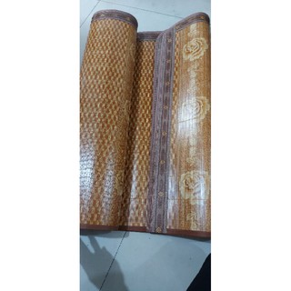 Chiếu trúc tăm vân gỗ hàng gập dễ cất, mặt sau lớp lụa, mùa hè mát lạnh