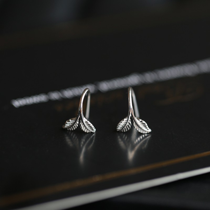 Bông Tai Dạng Kẹp Hình Chiếc Lá Đơn Giản Phong Cách Hàn Quốc Cho Nữ