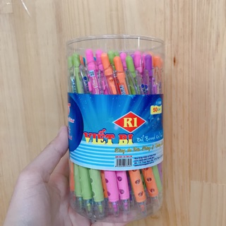 Bút bi bấm r1