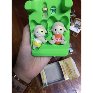 Bộ đồ chơi Cừu con baby Sylvanian Families