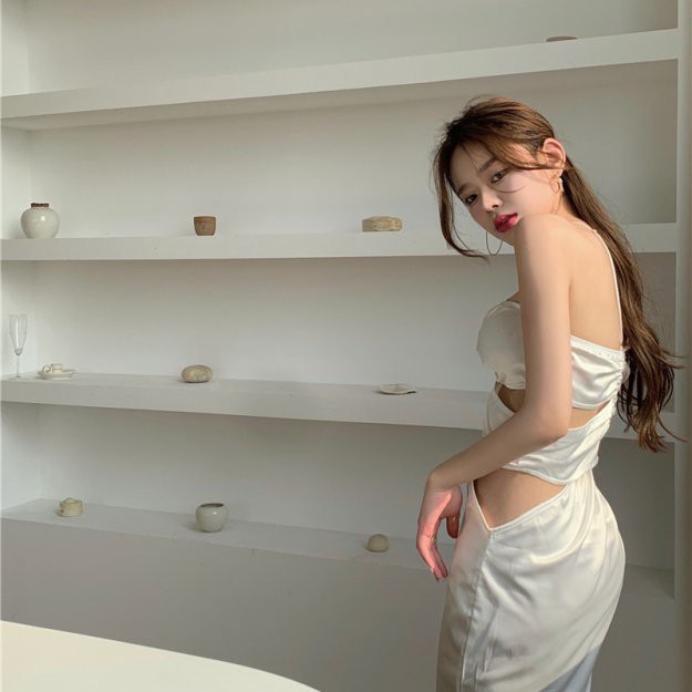 ĐẦM DÂY RÚT HỞ EO NỮ TÍNH (V1096)