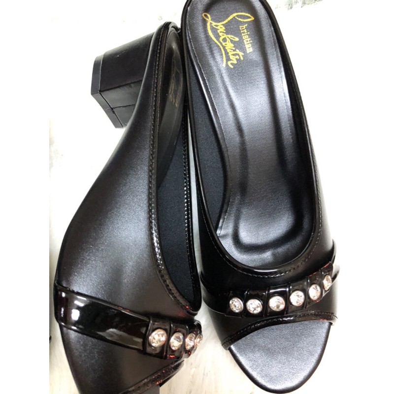 Giay suc hở mũi ,số lớn big size 36-42 quai da mềm.