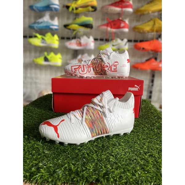 Giày đá bóng FutureZ 1.1 đinh MG màu trắng đỏ (Size 39-43)