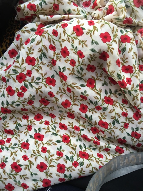 Vải hoa nhí may áo dài