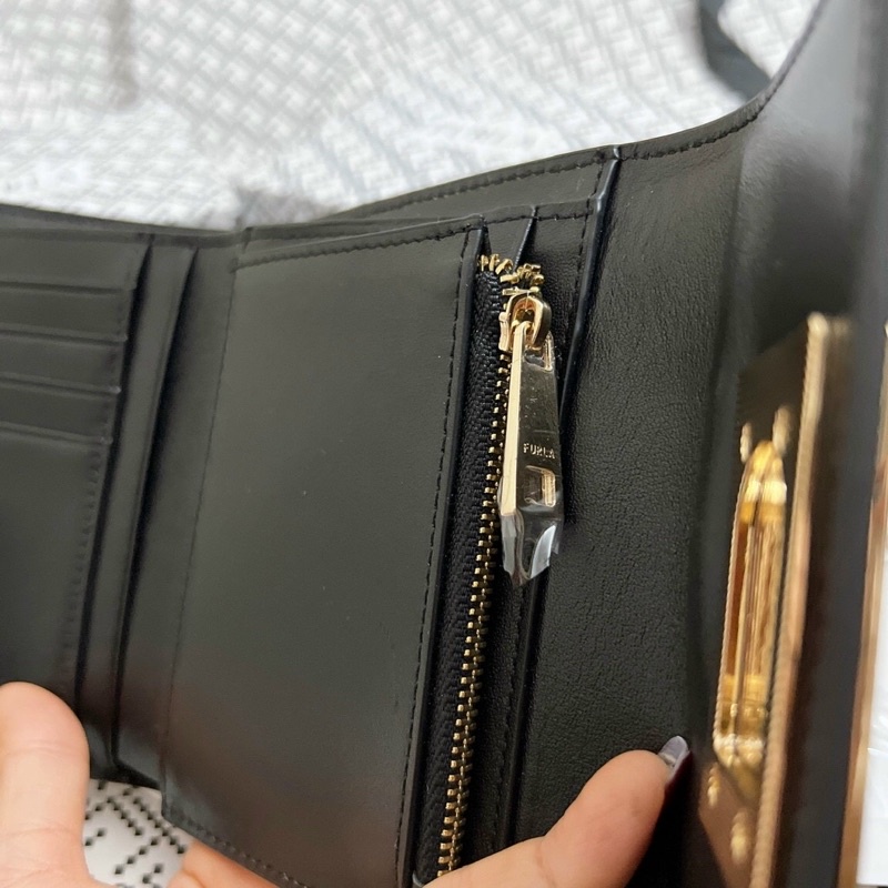 Ví nữ cao cấp Furrla da thật xịn xò, nét từng chi tiết full box
