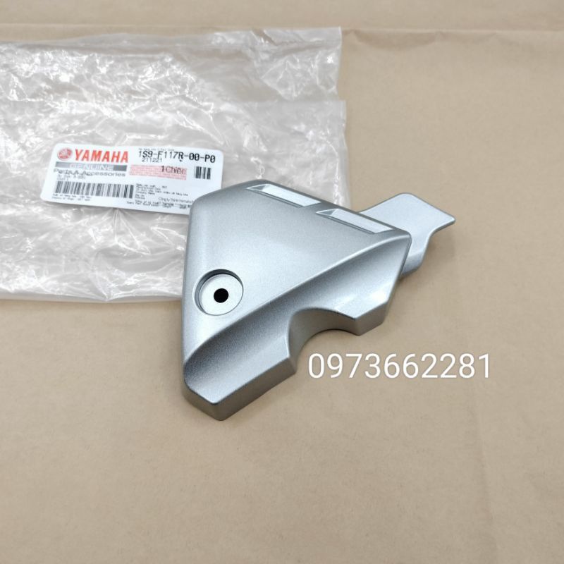 Ốp nắp chụp ,giò đạp xe EXCITER 2005-2008 bạc zin YAMAHA