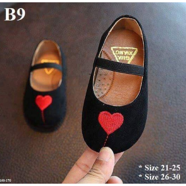 Giày búp bê trái tim - chat check size trc khi đặt