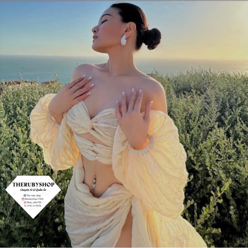 Sét nơ ngực tay phồng đi biển