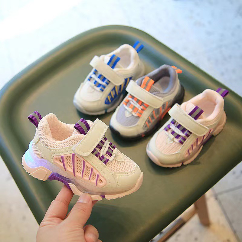 Giày Thể Thao cho bé trai, bé gái PHÁT SÁNG - Mẫu mới 2022 - Hàng Quảng Châu Cao Cấp ( SHOP KHÔNG BẢO HÀNH ĐÈN ) (2033)